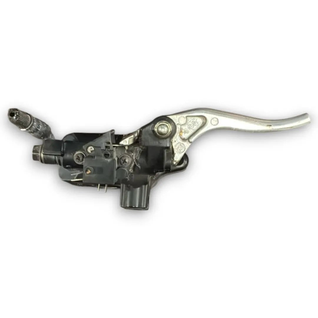 Dettaglio Pompa freno sinistra Honda Silver Wing 400 2006–2009 - foto 2