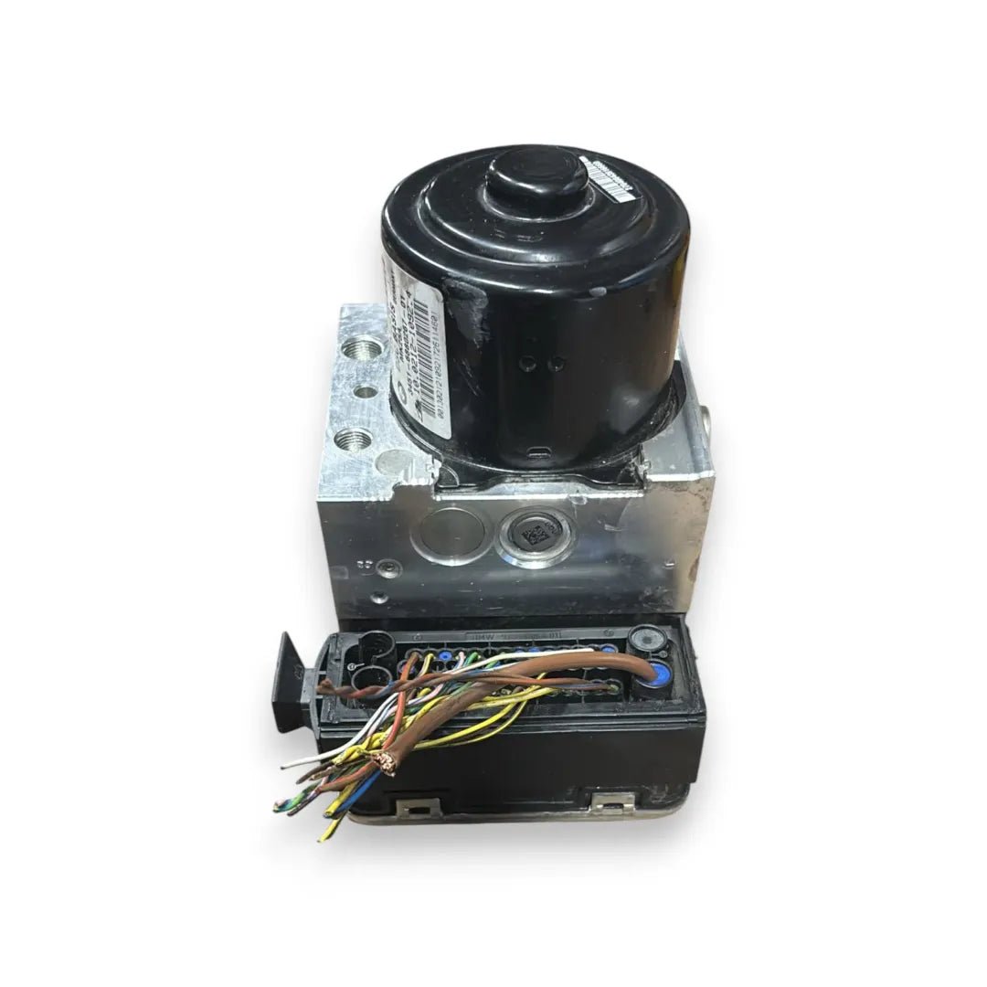 Pompa / gruppo idraulico ABS BMW X4 F26 cod. 6880267-01 - F&amp;P CRASH SRL - Ricambi Usati
