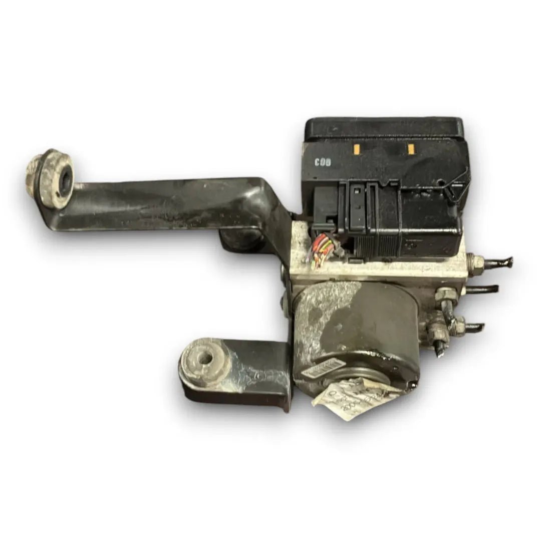 Dettaglio Pompa ABS Ford Focus 2004–2008 cod. 3M512M110GA - foto 2