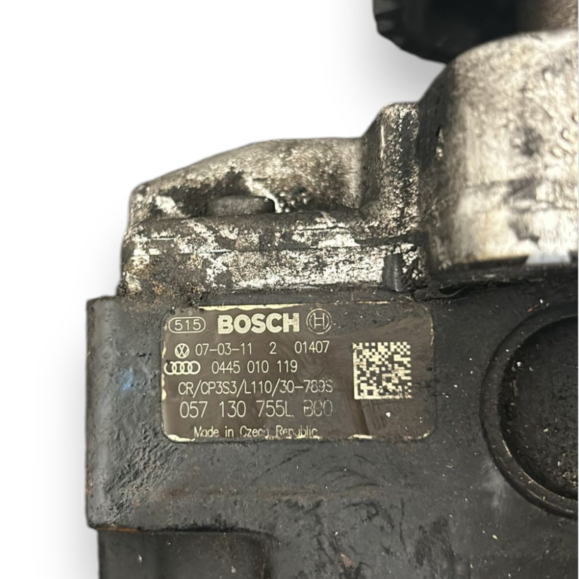 Pompa Iniezione Gasolio Audi A8 (D3 / 4E) cod.057130755L 4.2 Diesel (2002 > 2009) - F&P CRASH SRLS - Ricambi Usati