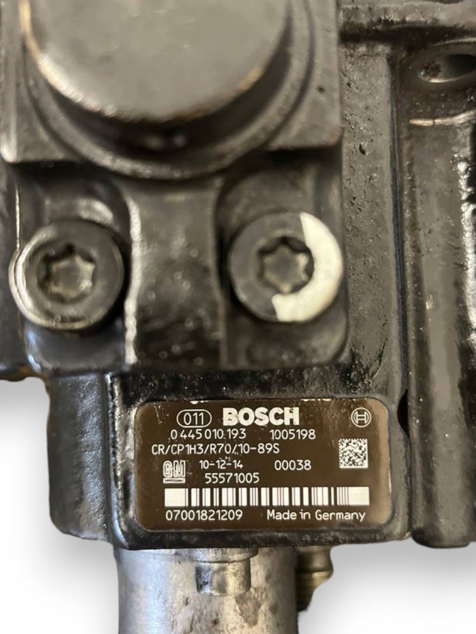 Pompa Iniezione / Gasolio Opel Insignia A / Opel Zafira C Tourer / Opel Astra J 2.0 Diesel (2008 al 2017) cod: 0445010193 / 55571005 - F&P CRASH SRLS - Ricambi Usati