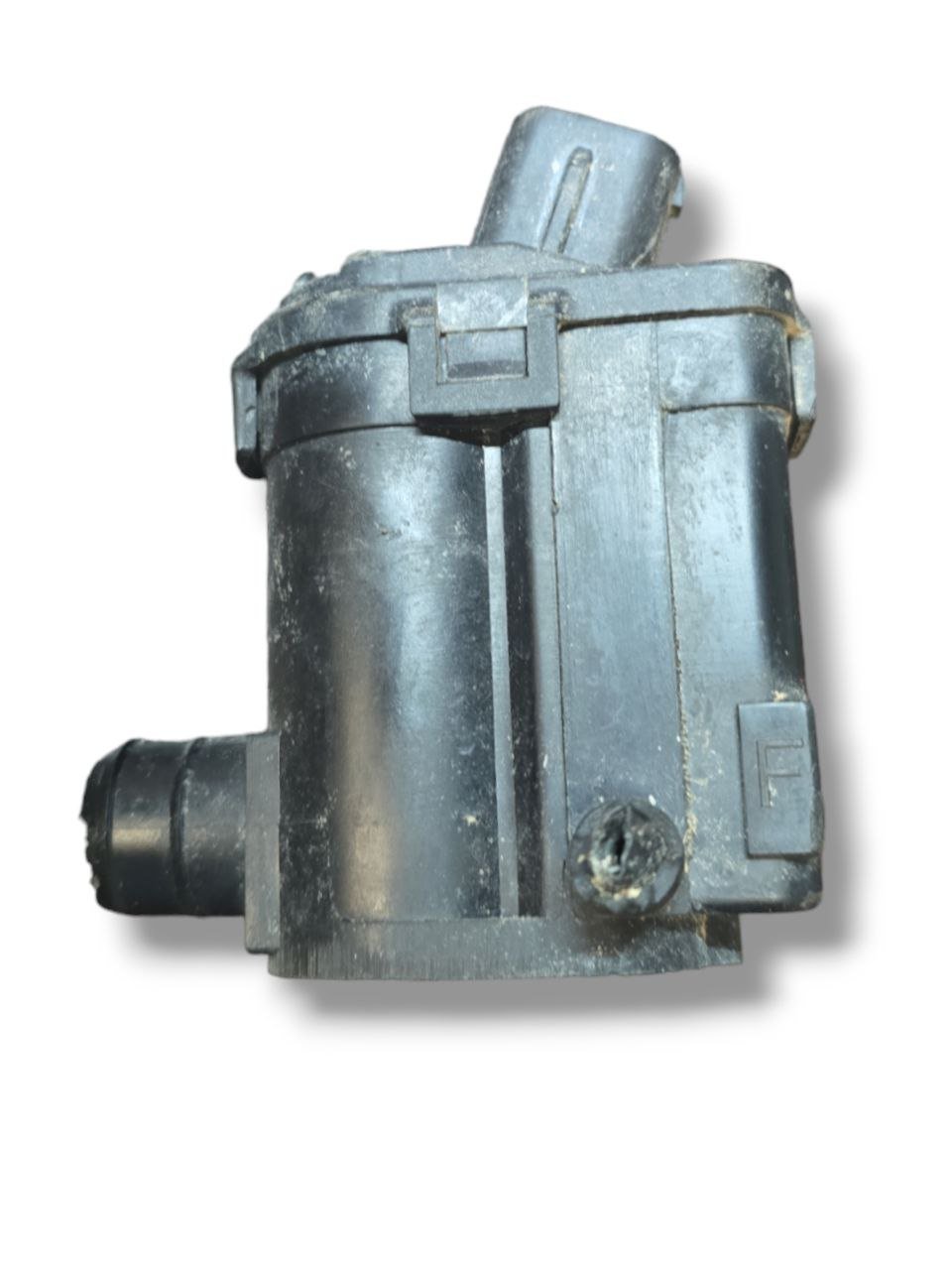 Front Windshield Wiper Pump Hyundai Kona (2017 >) Code: 98510 - 2J500 - F&P CRASH SRLS - Used Parts