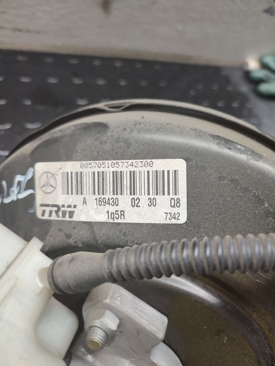 Pompa servofreno MERCEDES - BENZ CLASSE B W245 2.0 d cod: a1694300230q8 - F&P CRASH SRLS - Ricambi Usati