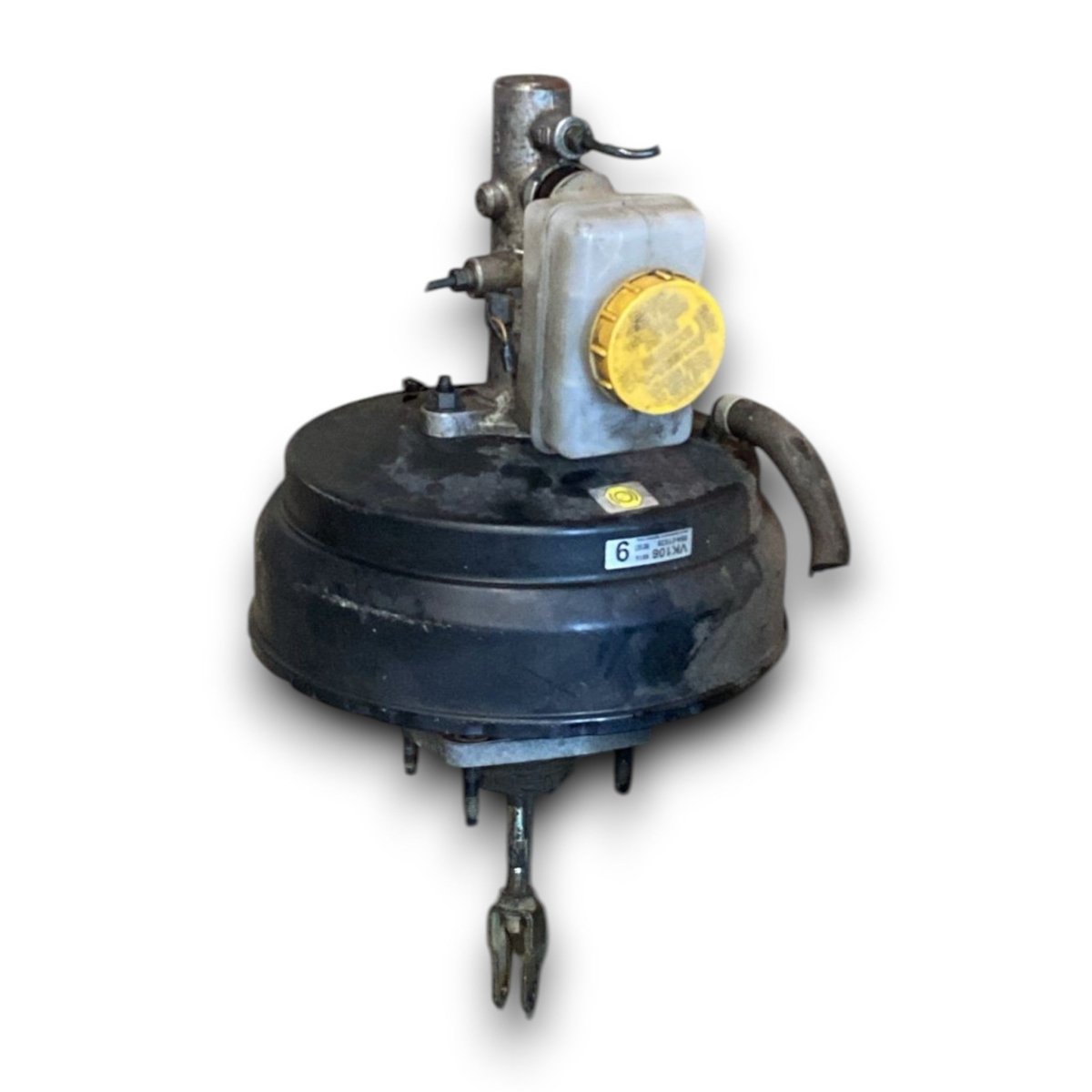 Pompa servofreno Nissan Navara d22 cod . 864 - 01539 2.5 diesel (1997 > 2005) - F&P CRASH SRL - Ricambi Usati