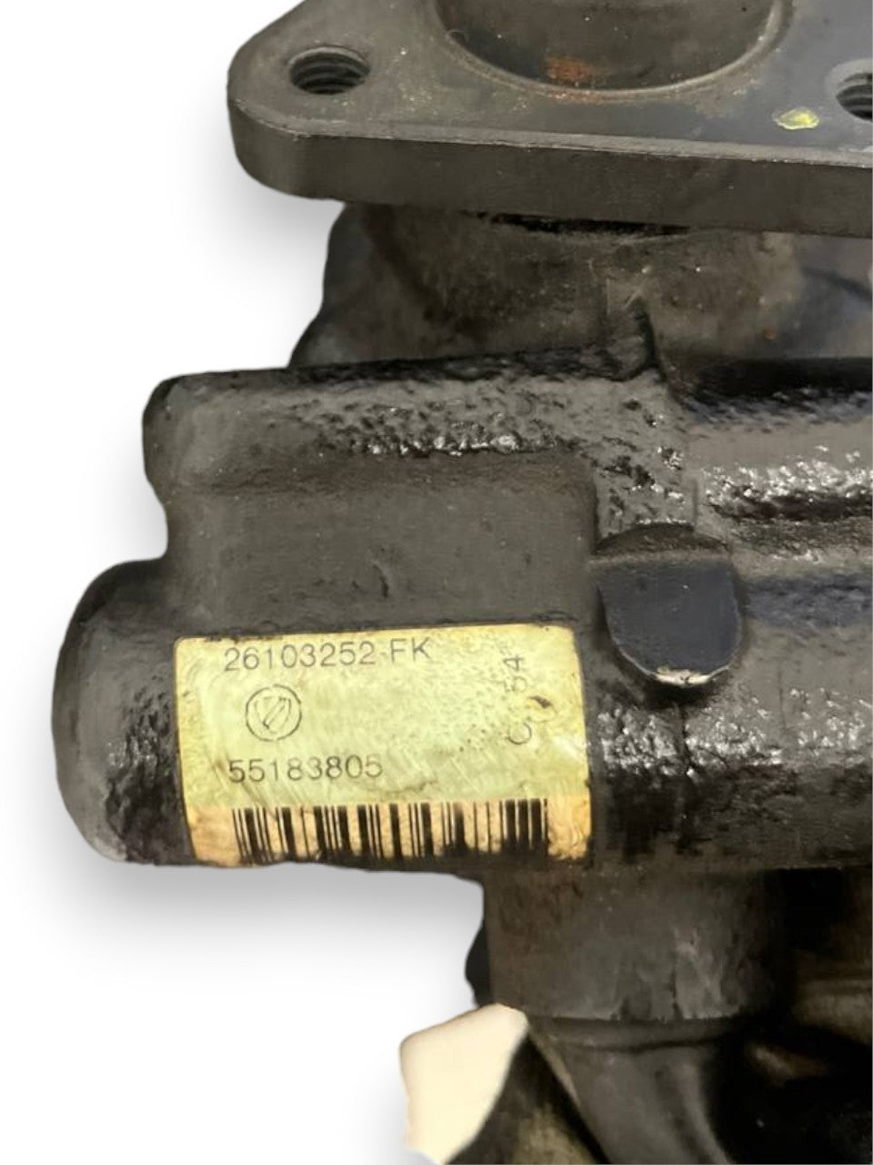 Pompa Servosterzo / Idroguida Alfa Romeo 147 / Alfa Romeo 159 / Alfa Romeo Gt 1.9 jtd (2000 al 2010) cod: 26103252 - FK / 55183805 - F&P CRASH SRLS - Ricambi Usati