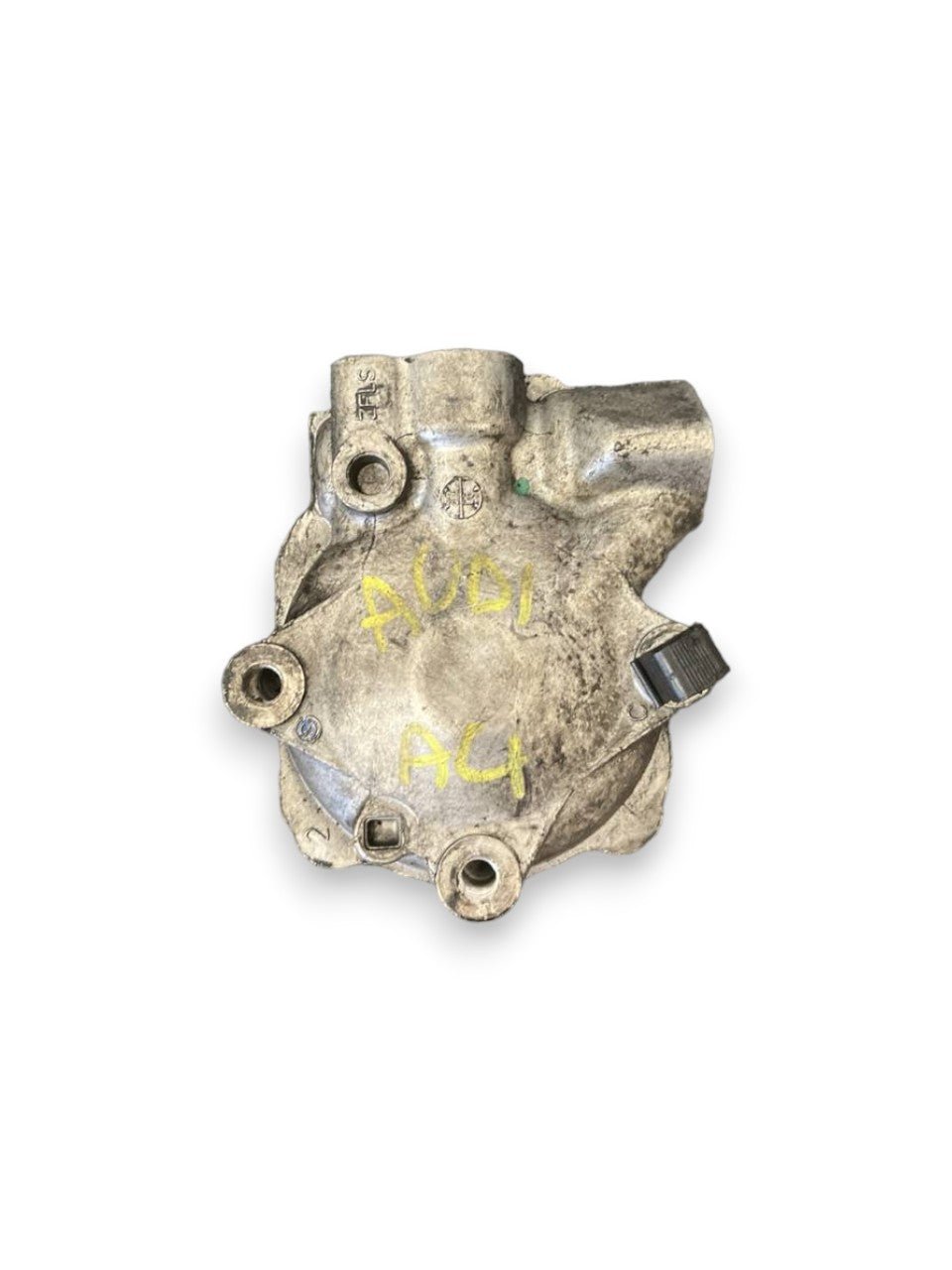 Pompa Servosterzo / Idroguida Audi A4 B8 / Audi A5 2.0 Diesel (2008 al 2016) cod: 8K0145154B - F&P CRASH SRLS - Ricambi Usati