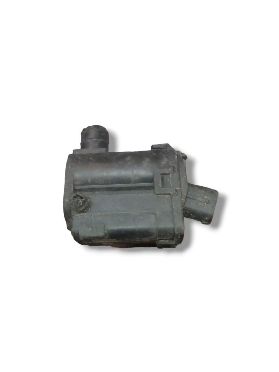 Wiper Pump / Washer Hyundai Kona (2019) code: 98510 - 2J500 - F&P CRASH SRLS - Used Parts