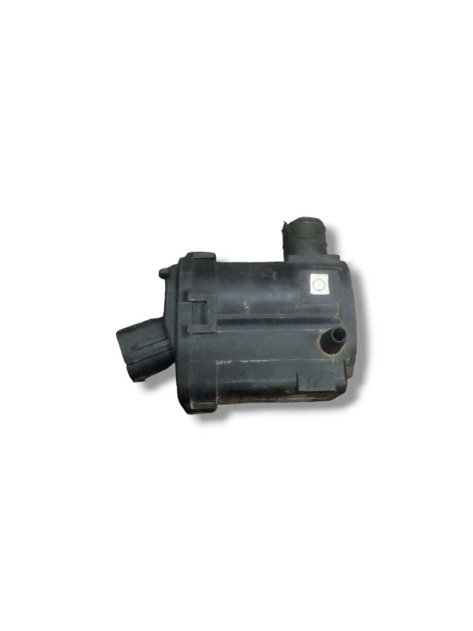Wiper Pump / Washer Hyundai Kona (2019) code: 98510 - 2J500 - F&P CRASH SRLS - Used Parts