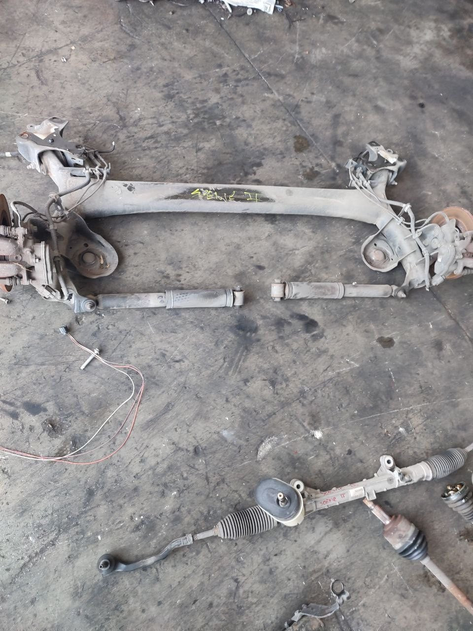Ponte / assale posteriore Renault Scenic III 1.5 dci ( 2011 ) - F&P CRASH SRLS - Ricambi Usati