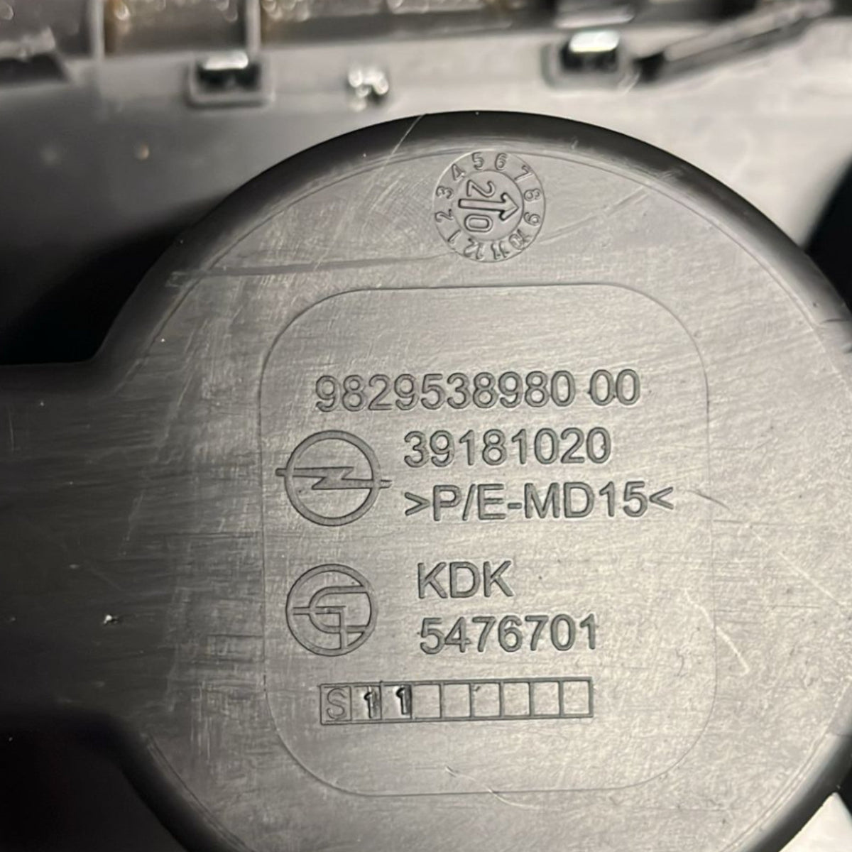 Cup Holder / Drink Holder Opel Corsa F code:9829538980 (2019 >) - F&P CRASH SRLS - Used Parts