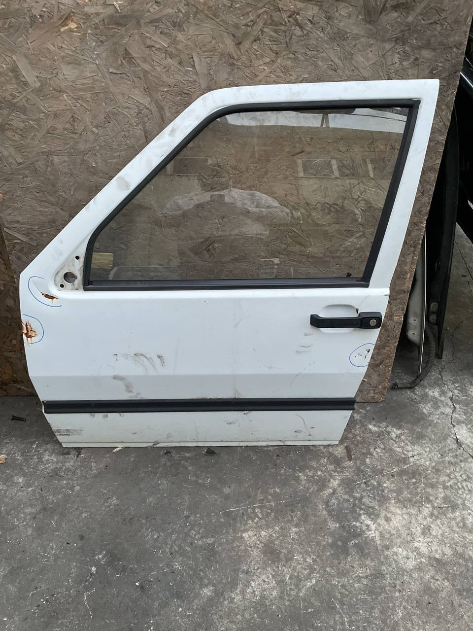 porta portiera ant sx fiat uno 1983 1995 bianco - F&P CRASH SRLS - Ricambi Usati