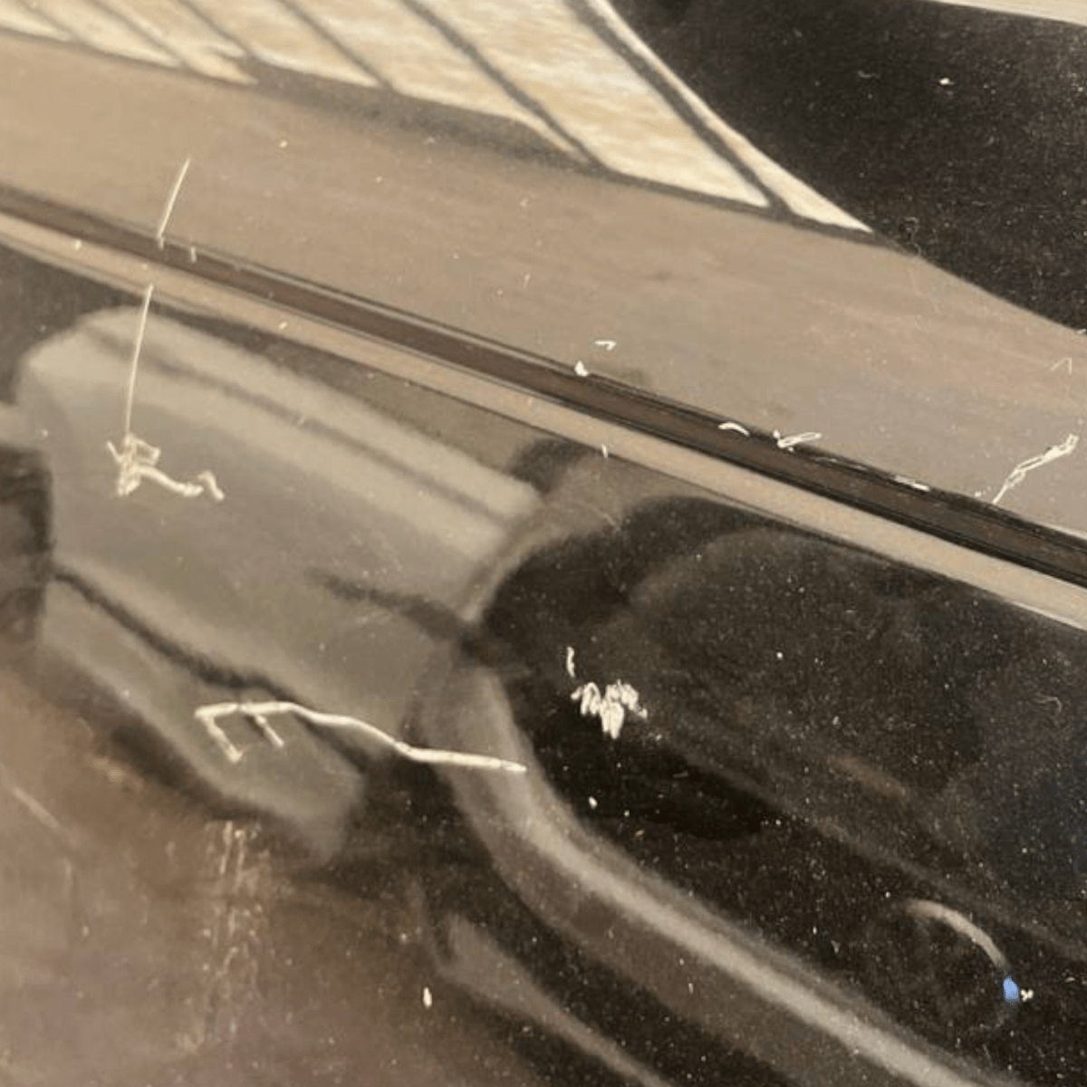 Porta / Portiera / Sportello anteriore sinistra (sx) Nera Range Rover Vogue L460 (2022 - ) - F&P CRASH SRLS - Ricambi Usati