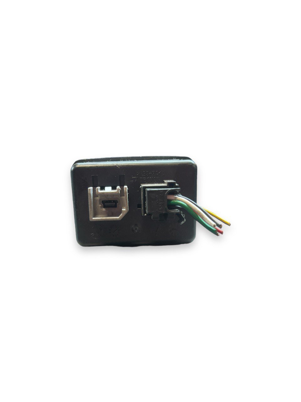 Porta Presa USB AUX Fiat 500L ( 2018 ) cod : 7356546330 - F&P CRASH SRLS - Ricambi Usati
