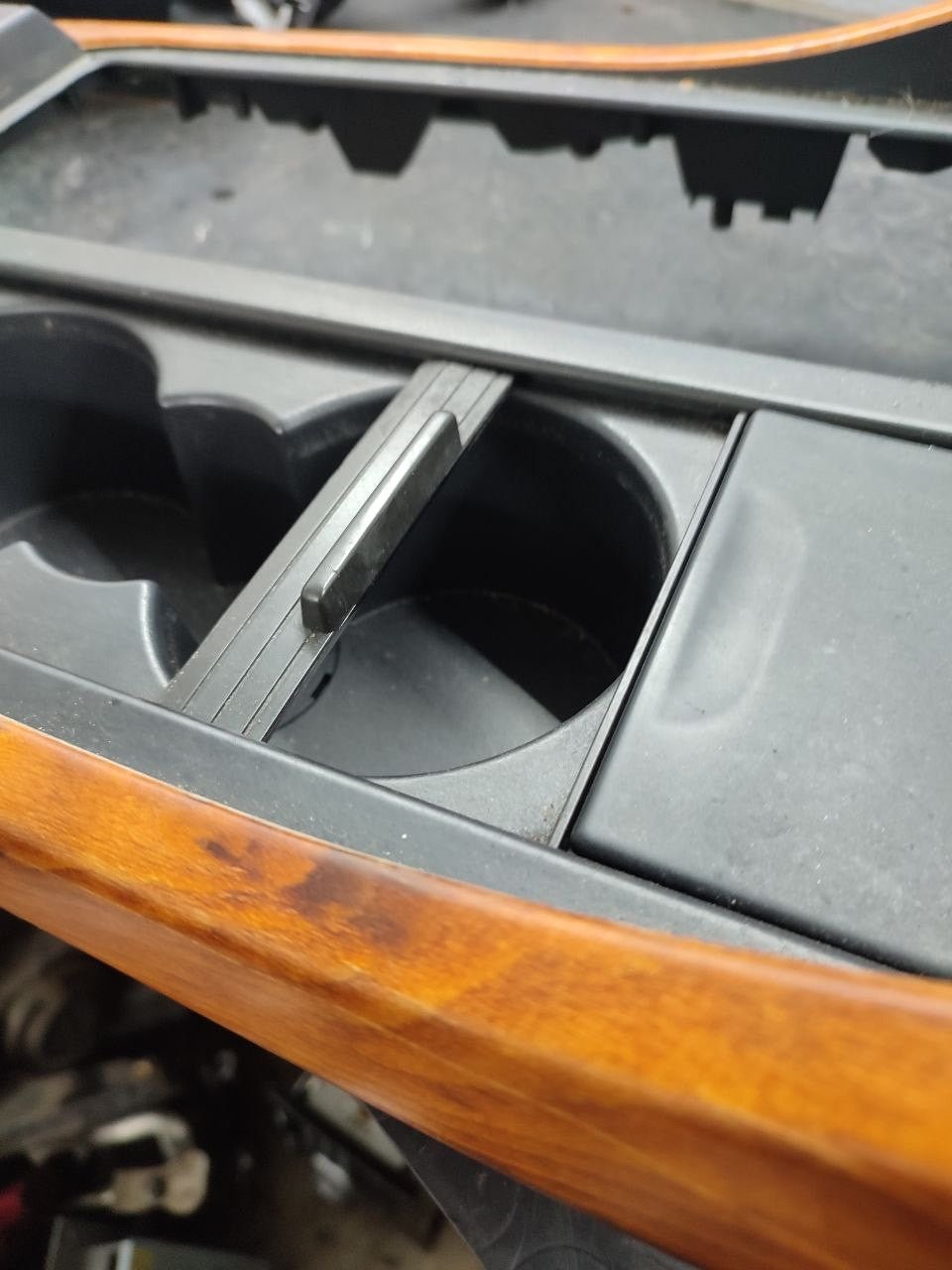 Portabicchieri O Portabevande Retrattile Per Cruscotto Auto Per Land Cruiser Serie 80 1995 1996 55620 60010 87532796 Portabicchieri O Portabevande Retrattile Per Cruscotto Auto Per Land Cruiser Serie 80 1995 1996 55620 60010 87532796