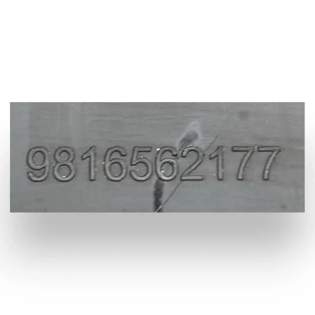 Dettaglio Portaoggetti centrale cruscotto Opel Combo dal 2018 OEM 16089498ZD - foto 3
