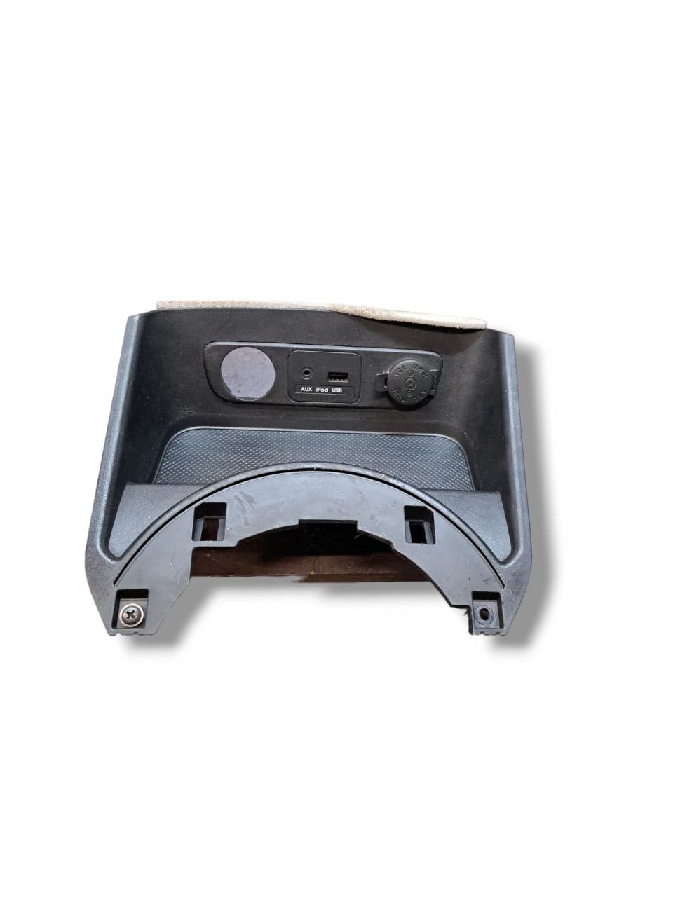 Portaoggetti + Connettore Presa 12V / Presa USB / Presa Aux Kia Sportage SL (2010 - 2016) COD:84631 - 3U010 - F&P CRASH SRLS - Ricambi Usati