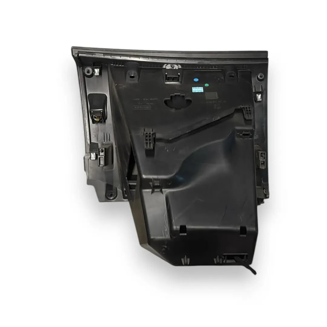 Dettaglio Portaoggetti cruscotto Peugeot 208 2012–2015 cod. 9673811277 - foto 2