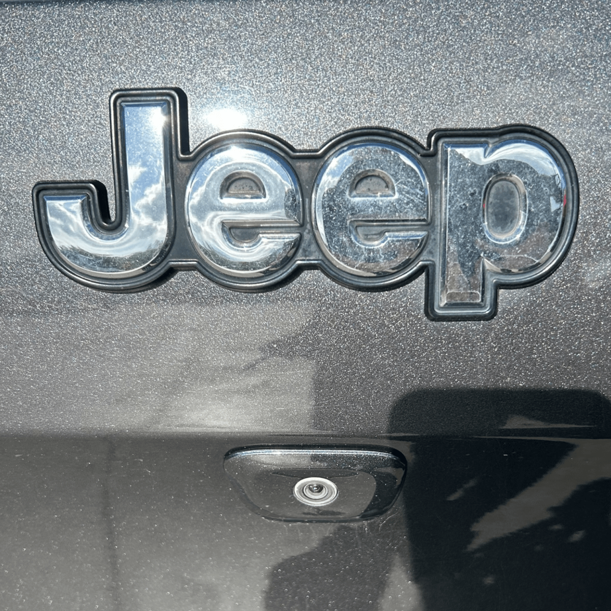Portellone jeep cherokee kl (2013 > 2023) bagagliaio / cofano - F&P CRASH SRLS - Ricambi Usati