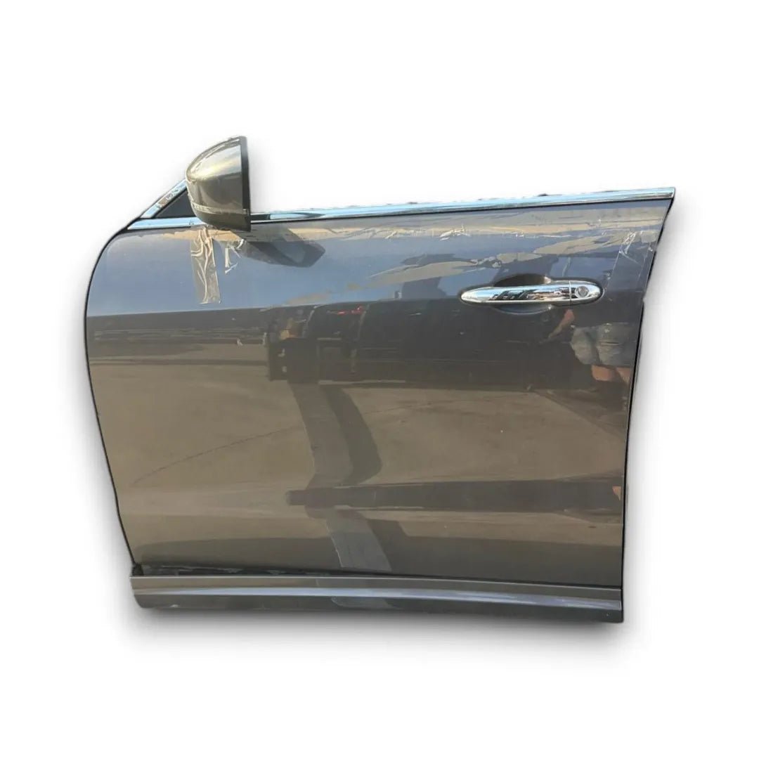 Portiera anteriore sinistra Maserati Levante dal 2016 OEM 673009990