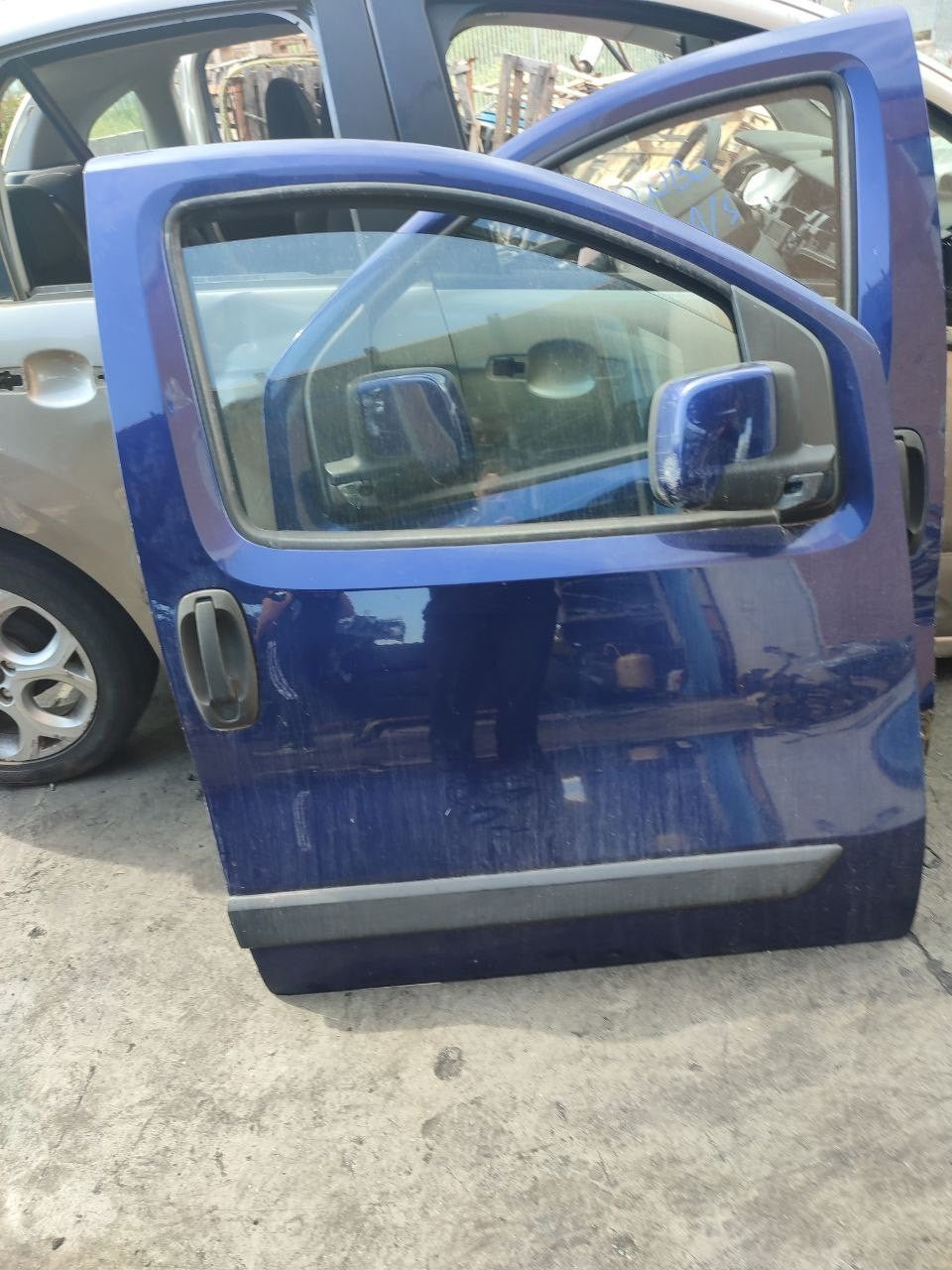 Portiera / Porta / Sportello anteriore destro Fiat Qubo ( 2009 ) - F&P CRASH SRLS - Ricambi Usati