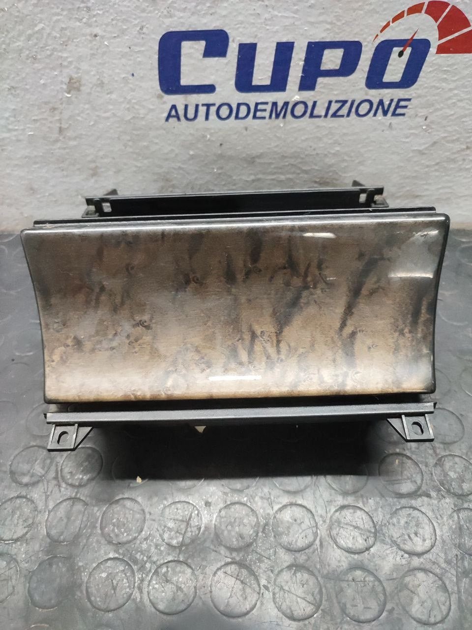 Posacenere Centrale Mercedes Classe E W210 SW (2003) - F&P CRASH SRLS - Ricambi Usati