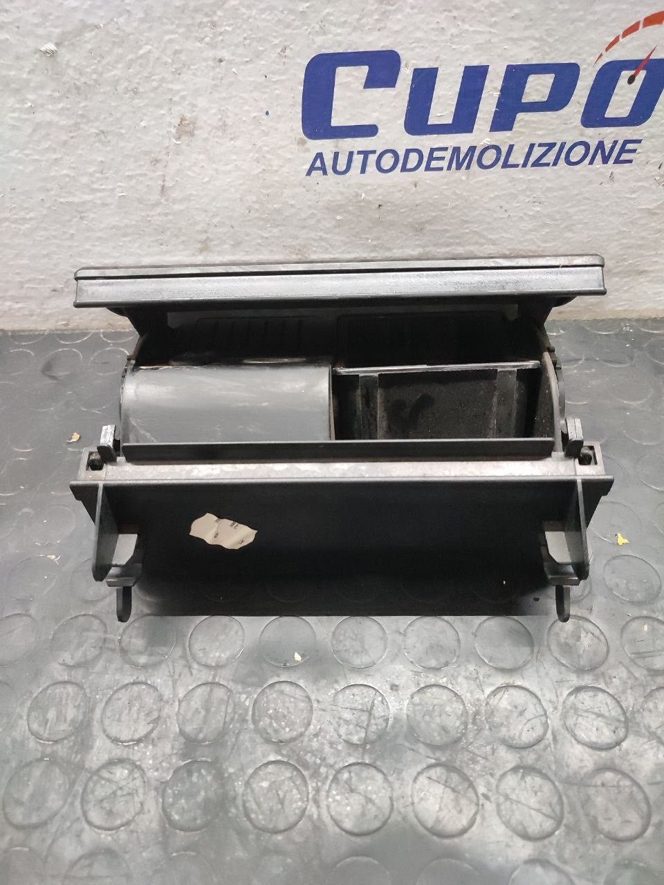 Posacenere Centrale Mercedes Classe E W210 SW (2003) - F&P CRASH SRLS - Ricambi Usati