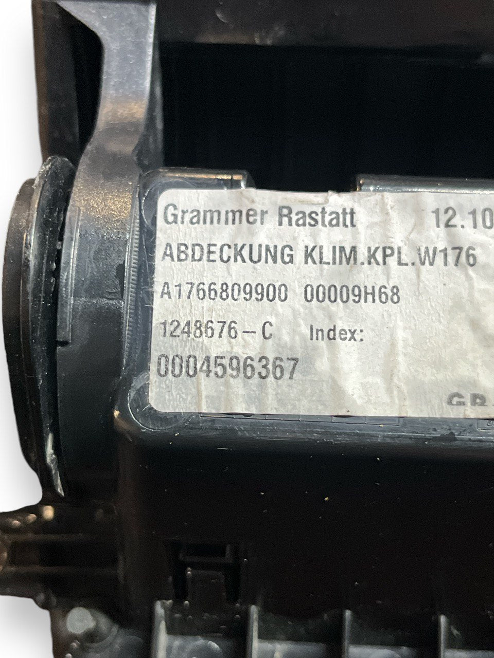 Posacenere Mercedes - Benz Classe A w176 ( 2012 - 2018 ) cod.A1766809900 - F&P CRASH SRLS - Ricambi Usati