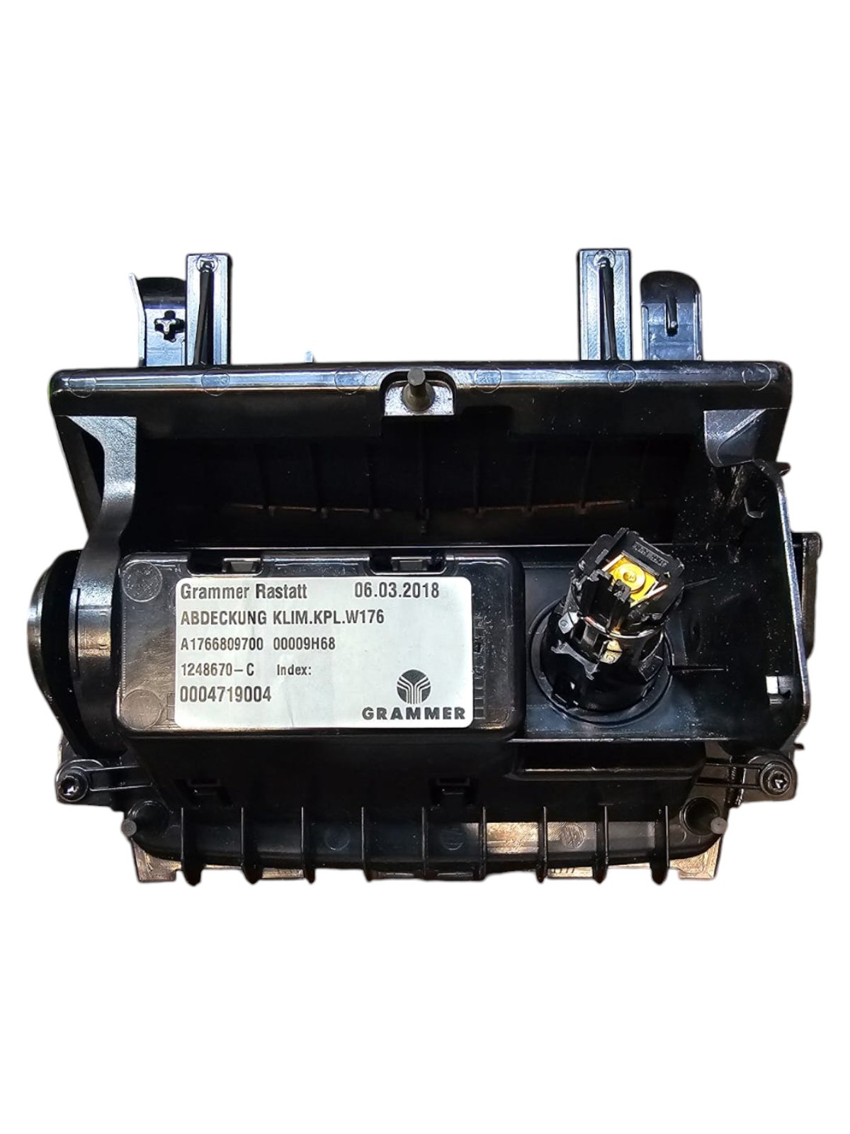 Ashtray Mercedes Class A W177 (2018 - >) Code: A1766804400 - F&P CRASH SRLS - Used Parts