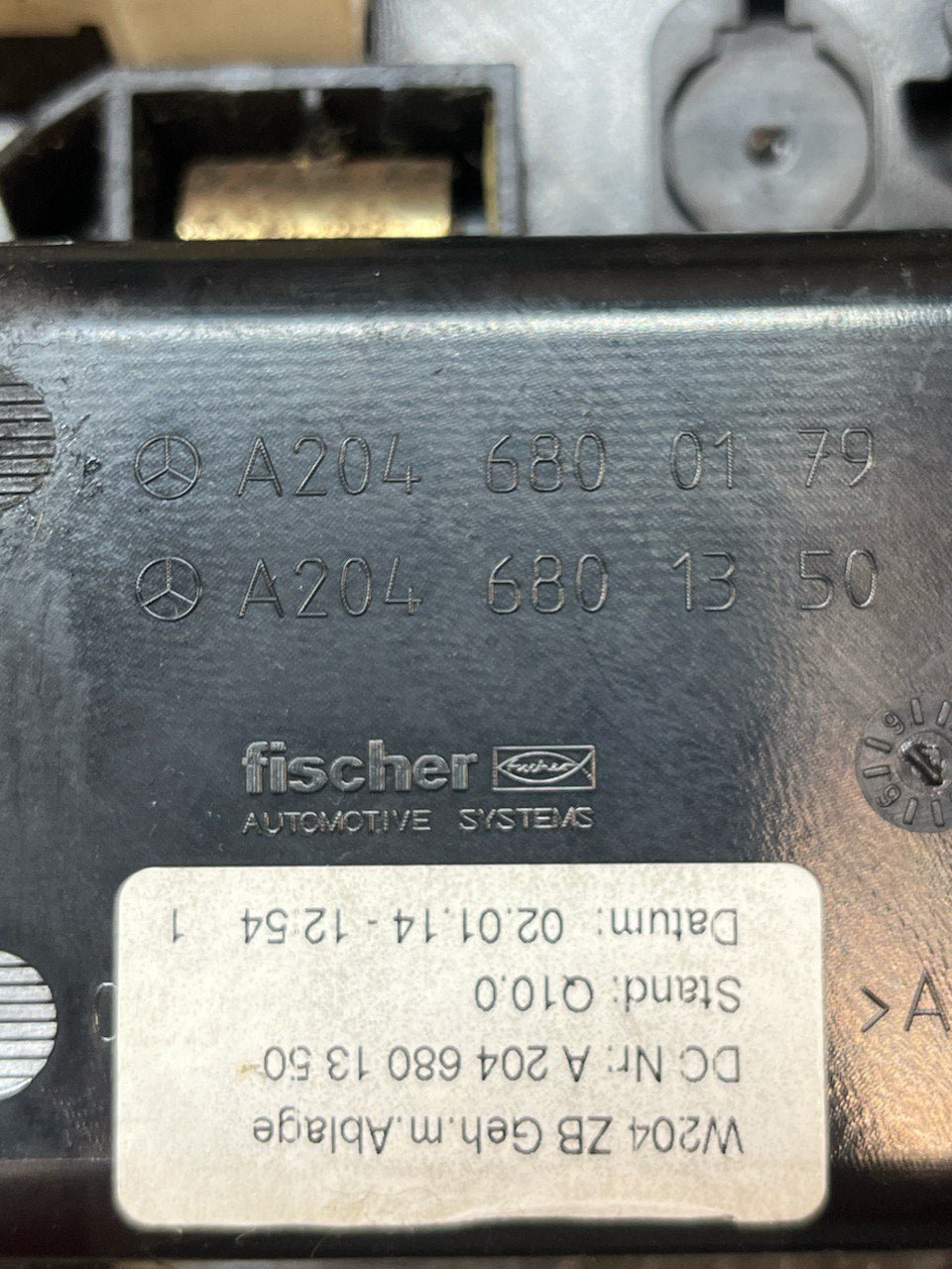 Posacenere / Portacenere Mercedes - Benz Classe C W204 (2007 al 2014) cod: A2046800179 - F&P CRASH SRLS - Ricambi Usati