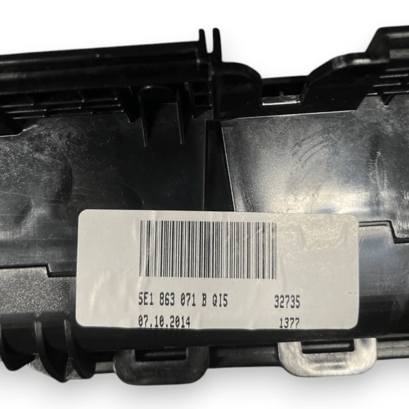 Posacenere Skoda Octavia III (2013 al 2019) cod: 5E1863071B - F&P CRASH SRLS - Ricambi Usati