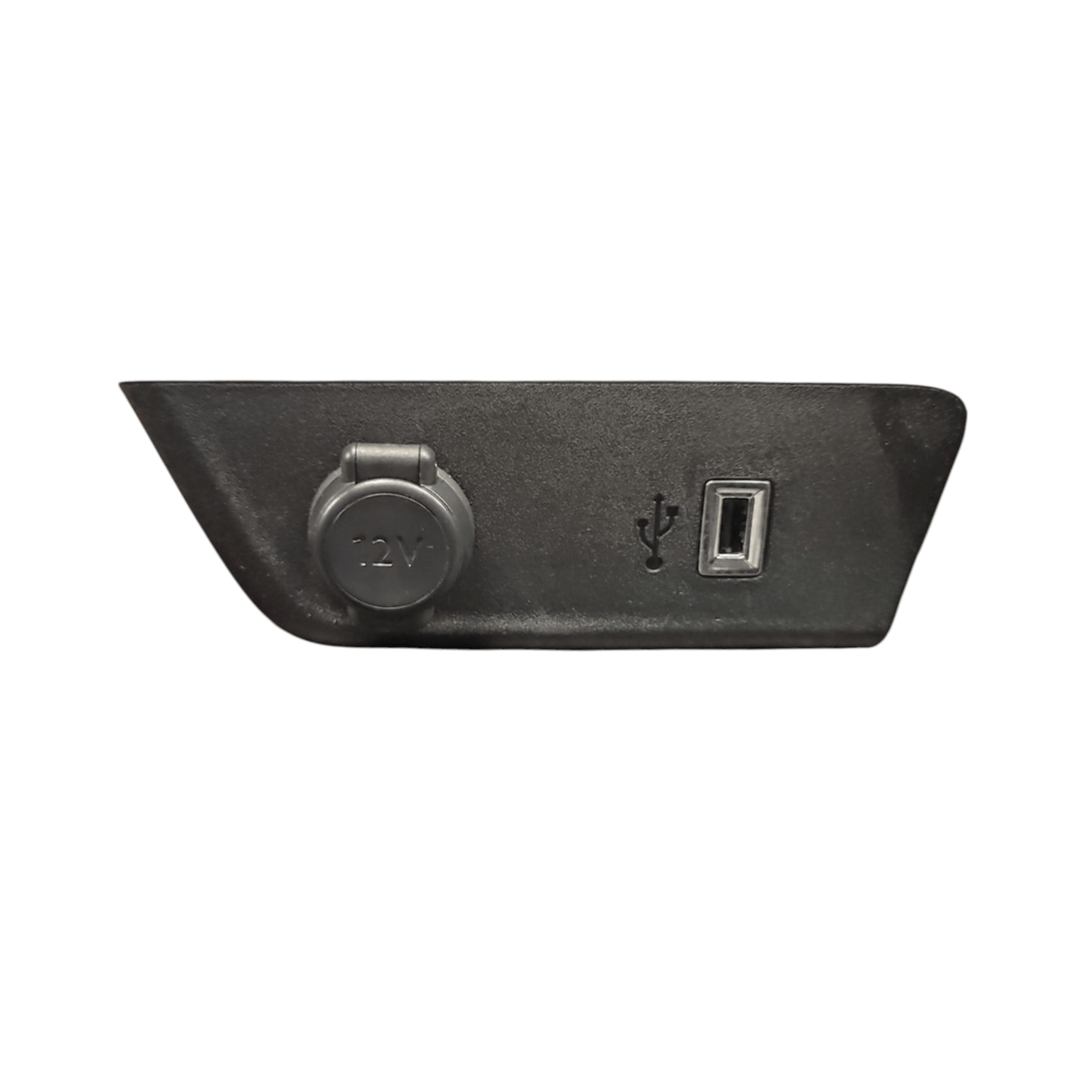 Presa 12V Posteriore Opel Corsa F COD: 39181484 (2019&gt;) - F&amp;P CRASH SRLS - Ricambi Usati