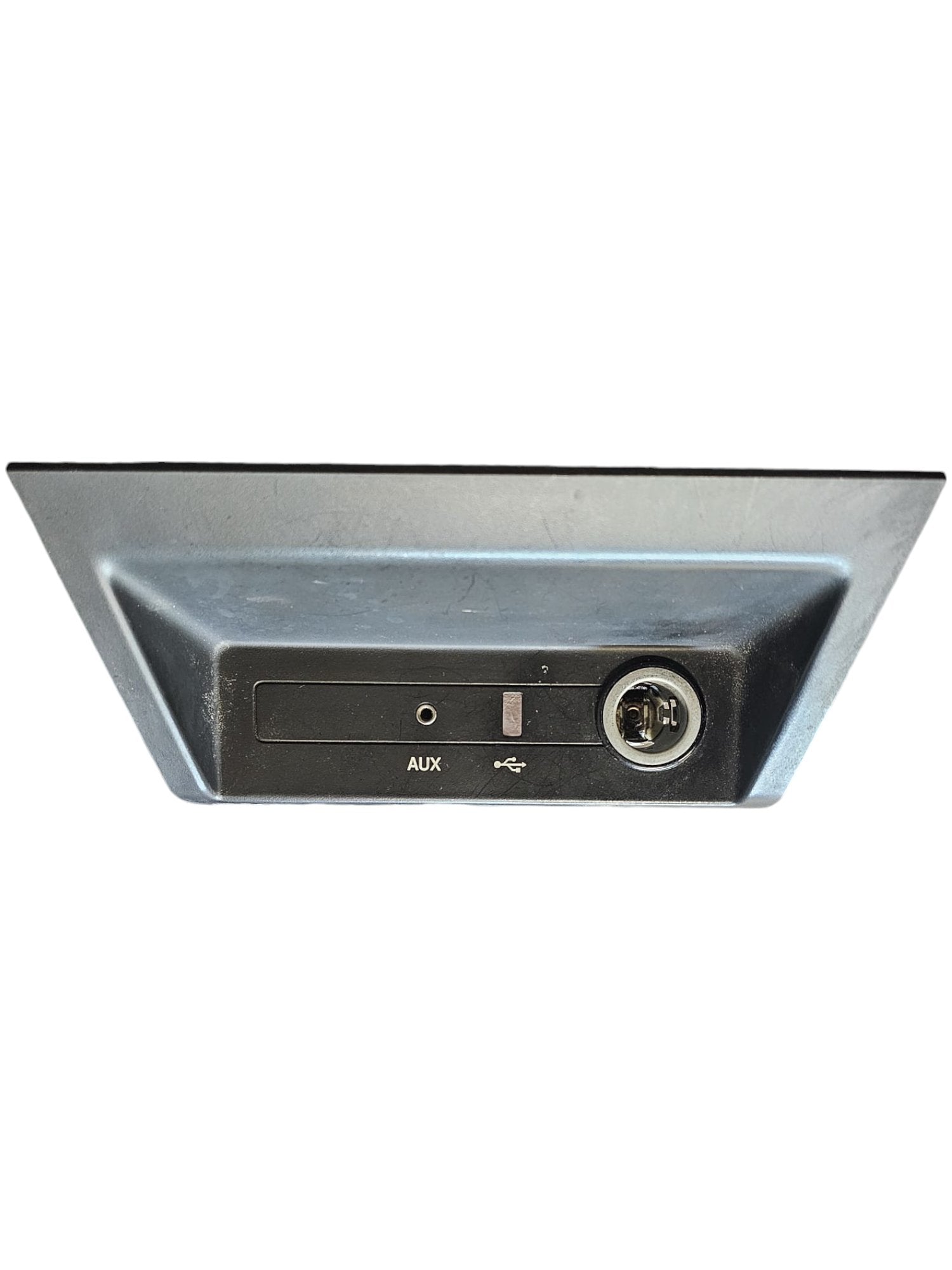 Cigarette Lighter Socket / AUX Skoda Fabia NJ (2014 - 2021) Code:5Q0907561K - F&P CRASH SRLS - Used Spare Parts