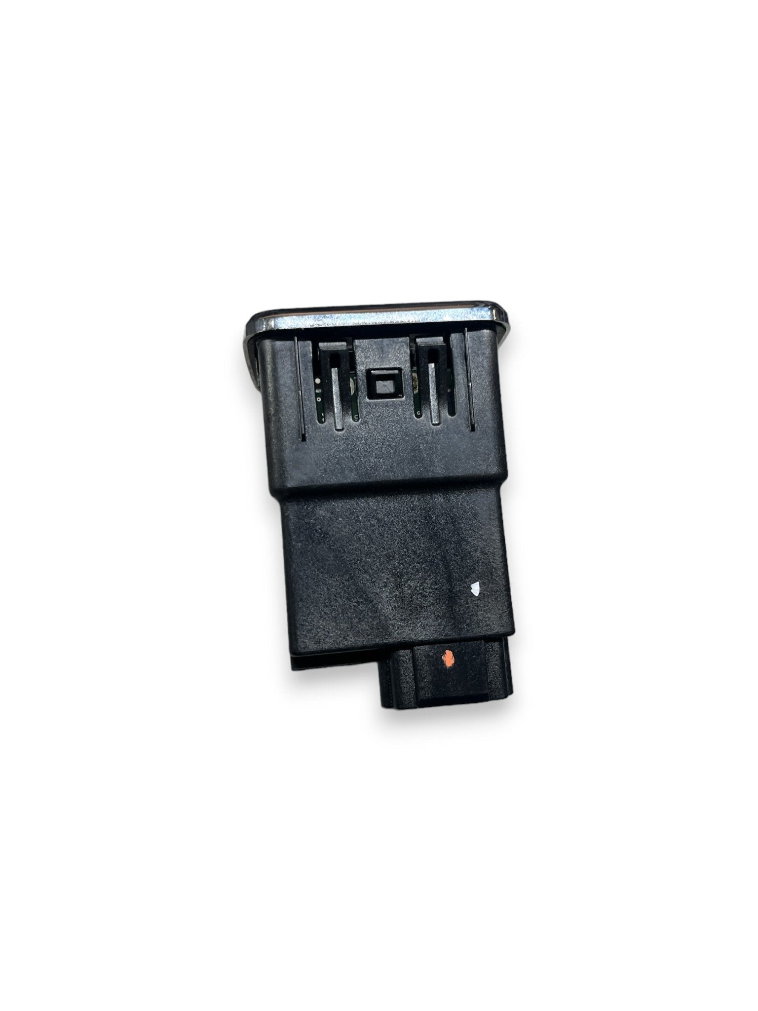 Presa Connettore Aux / Usb Jeep Compass ( 2022 ) cod : 609278700 - F&P CRASH SRLS - Ricambi Usati