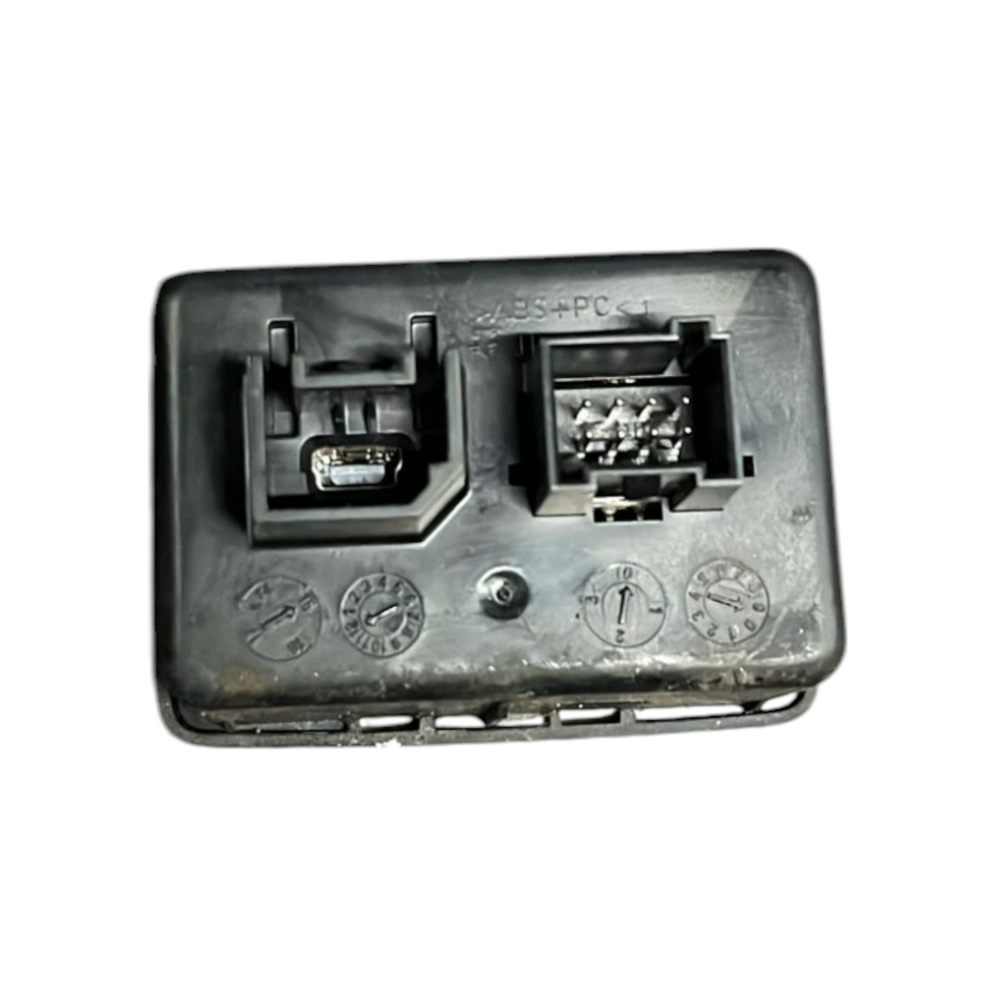 Presa Connettore Aux / Usb JFiat Doblò II (2009 >2022) - F&P CRASH SRLS - Ricambi Usati