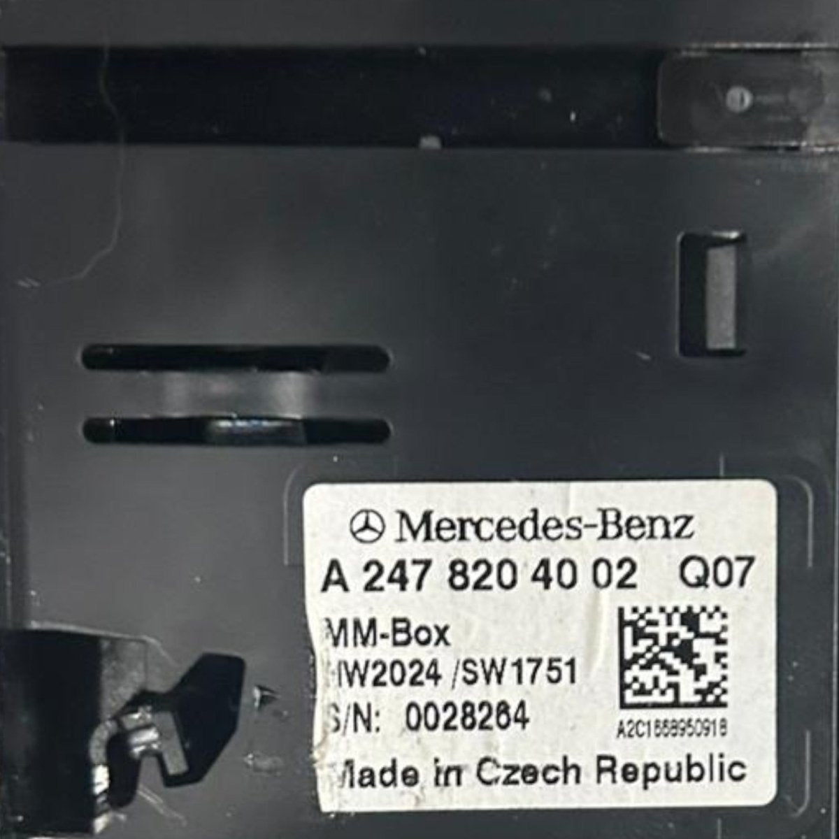 Prese di ricarica usb mercedes classe a w177 cod:A2478204002 (2018 >) - F&P CRASH SRLS - Ricambi Usati