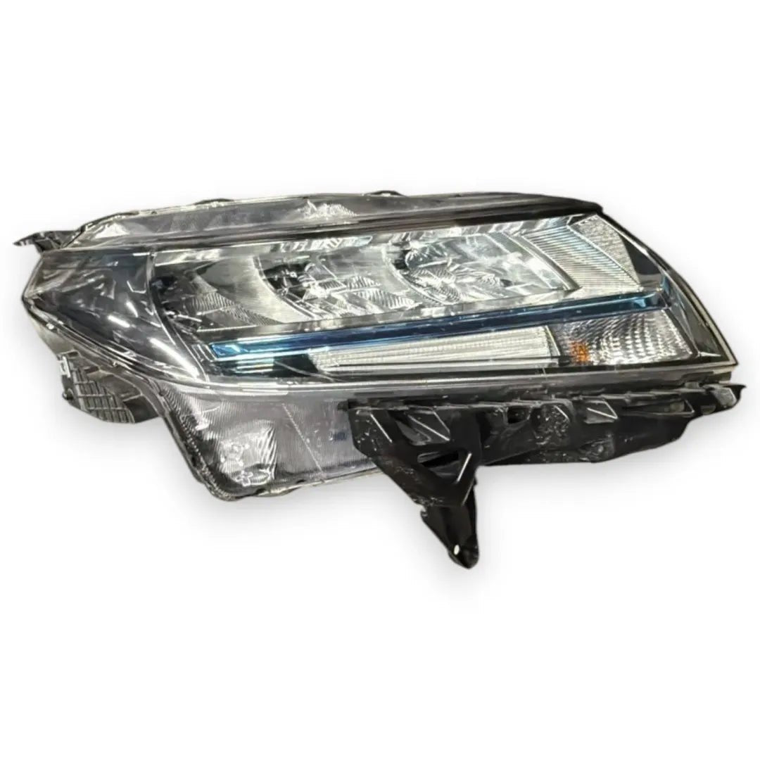 Proiettore esterno Suzuki Vitara - F&P CRASH SRL - Ricambi Usati