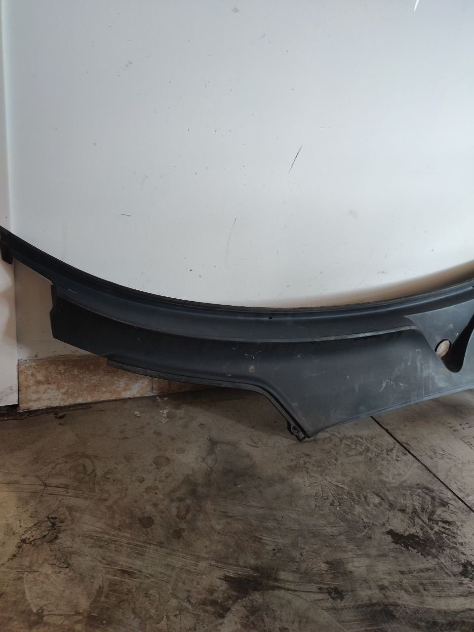 Protezione pannello superiore cappuccio Porsche Panamera (970) cod: 970 555 063 03 - F&P CRASH SRLS - Ricambi Usati