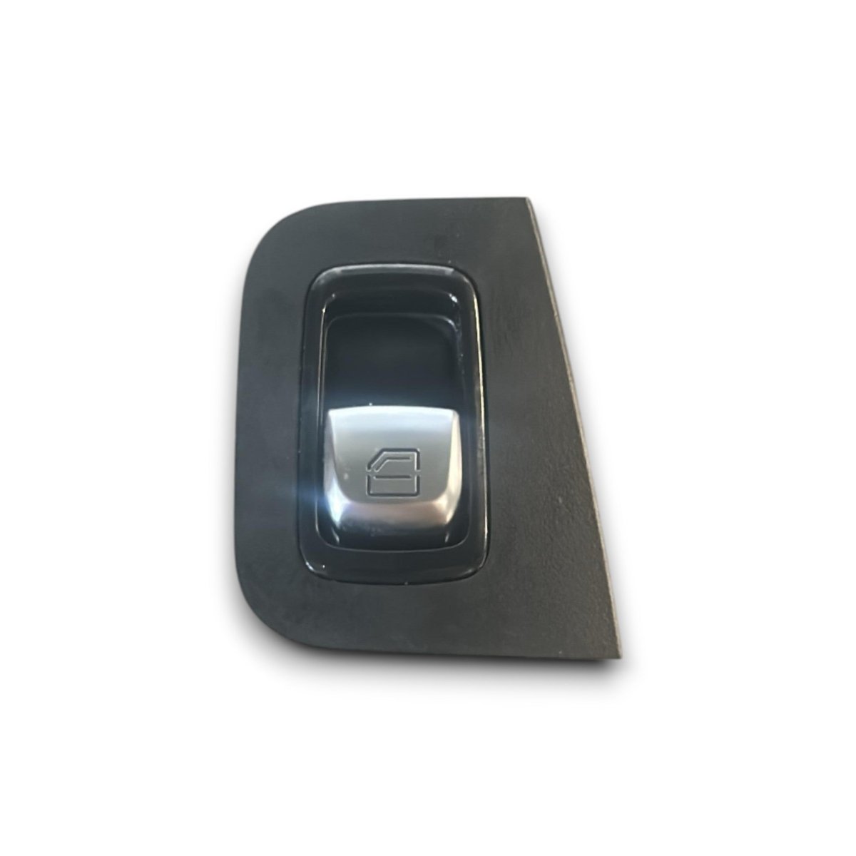 Pulsante alzavetro anteriore destro Mercedes Benz Classe C (W205) cod.A222905223 (2014 > 2021) - F&amp;P CRASH SRL - Ricambi Usati
