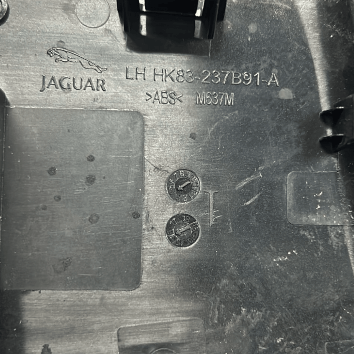Centralized Locking Button Jaguar F - Pace (2016 >) code:HK83 - 237B91 - A - F&P CRASH SRLS - Used Parts