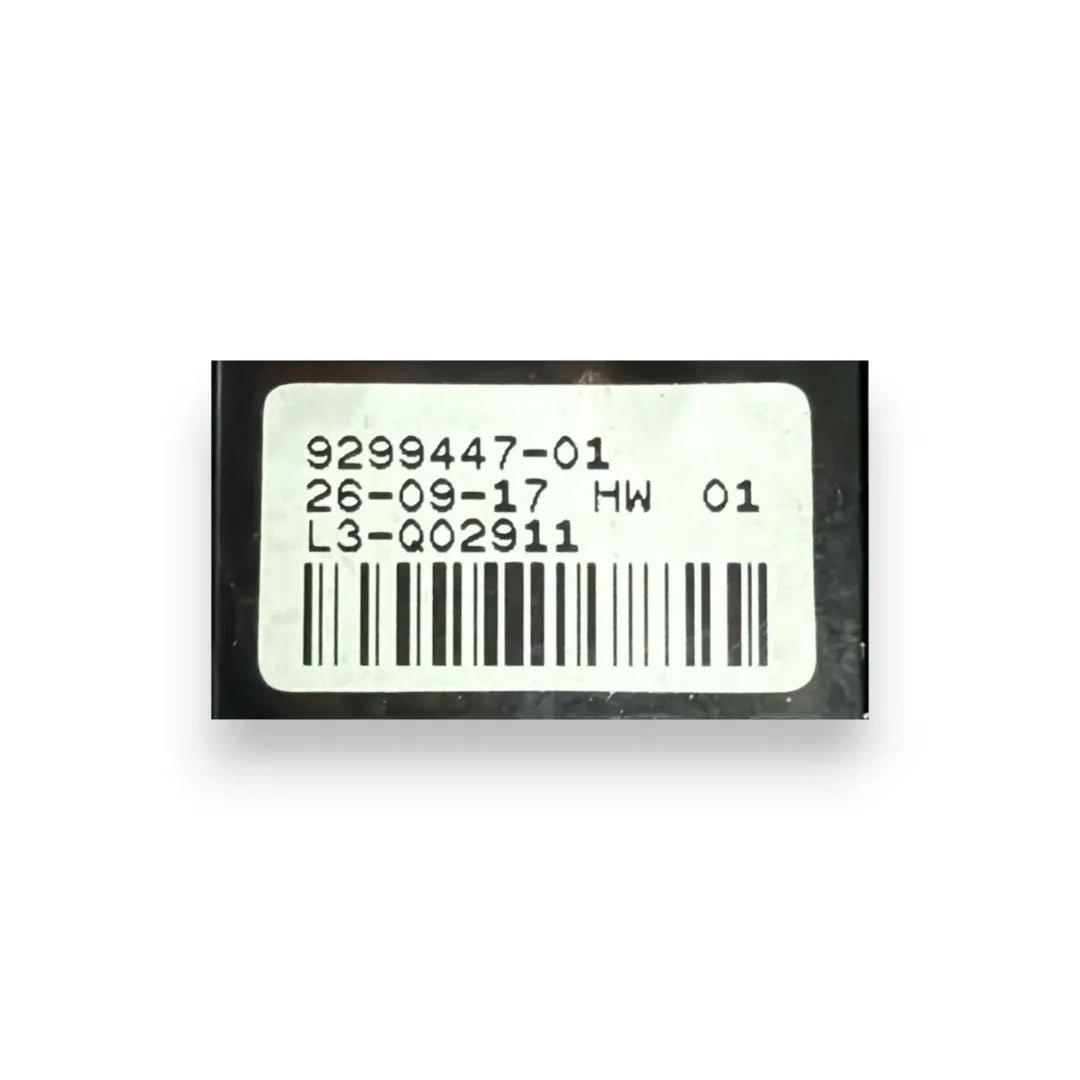 Dettaglio Pulsante di apertura del portellone posteriore BMW X2 F39 2017–2024 cod. 9299447-01 - foto 3