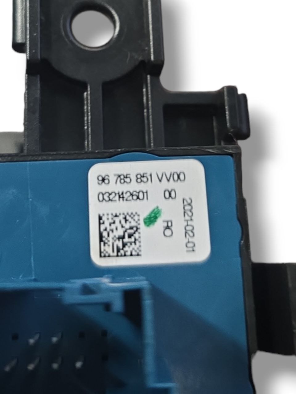 PARKING BRAKE BUTTON PEUGEOT 308 (2013 - 2021) Code: 96785851VV00 - F&P CRASH SRLS - Used Parts