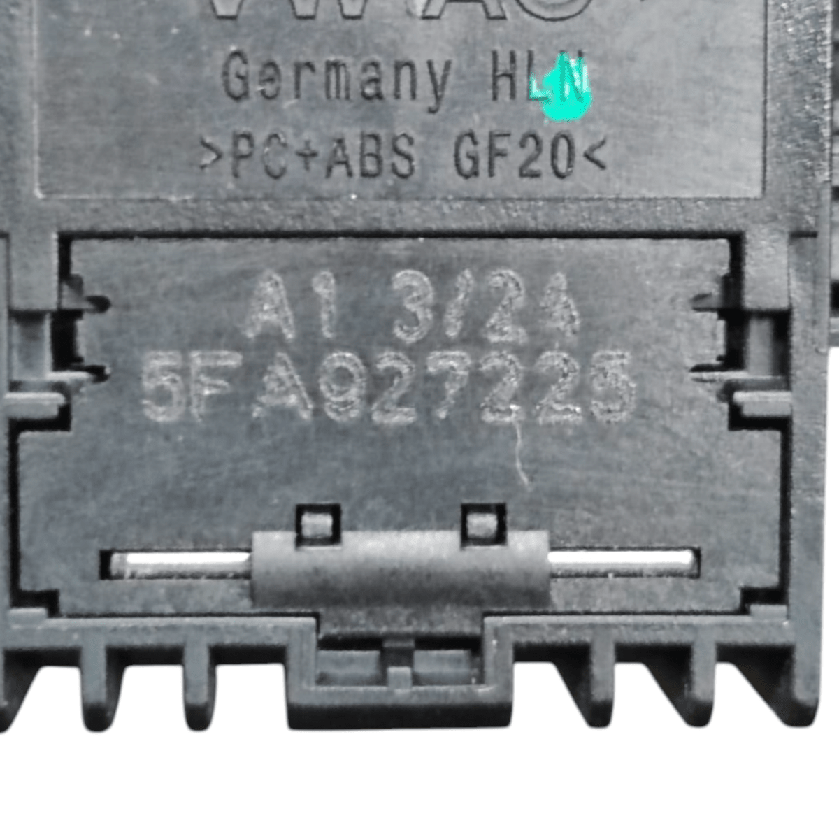 Pulsante Freno A Mano Cupra Formentor COD: 5FA927225 (2020 - ) - F&P CRASH SRL - Ricambi Usati