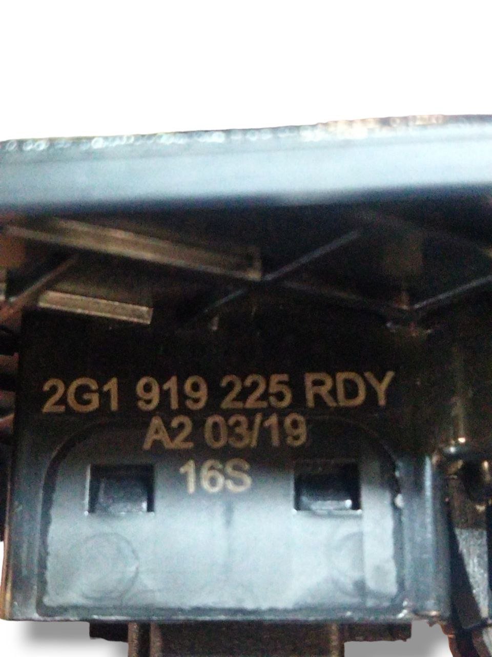 Button / Switch Command Four Turn Signals Emergency Lights Seat Arona (2017 >) cod.2G1919225 - F&P CRASH SRLS - Used Parts