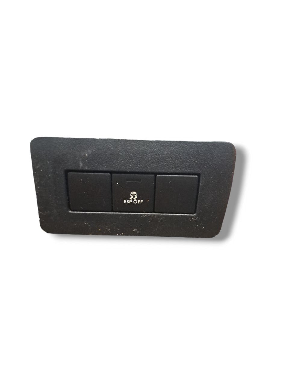 Pulsante Interruttore ESP Citroen DS3 (2014) COD:96645105XT - F&P CRASH SRLS - Ricambi Usati