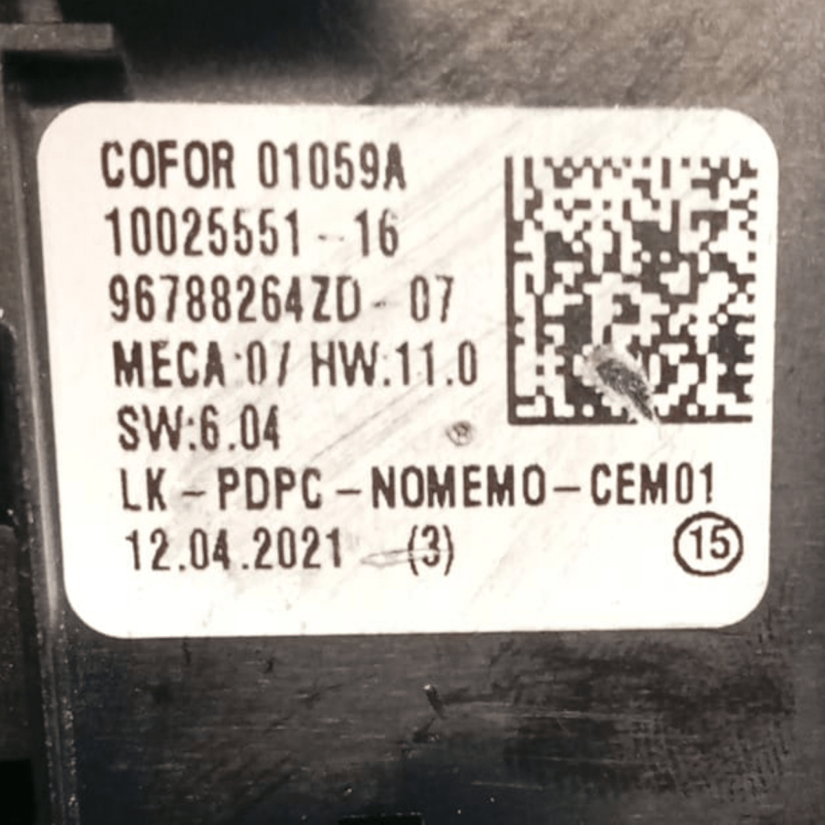 Left multifunction button peugeot 5008 code . 96788264zd - 07 (2017 > 2024) - F&P CRASH SRL - Used Spare Parts