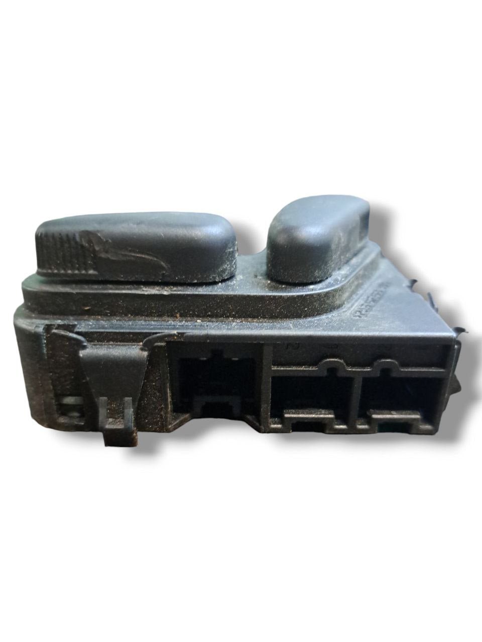 Pulsante regolatore sedile anteriore destro Mercedes - Benz Classe E W211 (2005) COD:2108213851 - F&P CRASH SRLS - Ricambi Usati