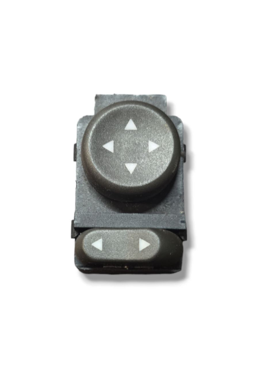 Fiat Stilo Mirror Adjustment Button (2001 - 2006) Code: B569 - F&P CRASH SRLS - Used Parts