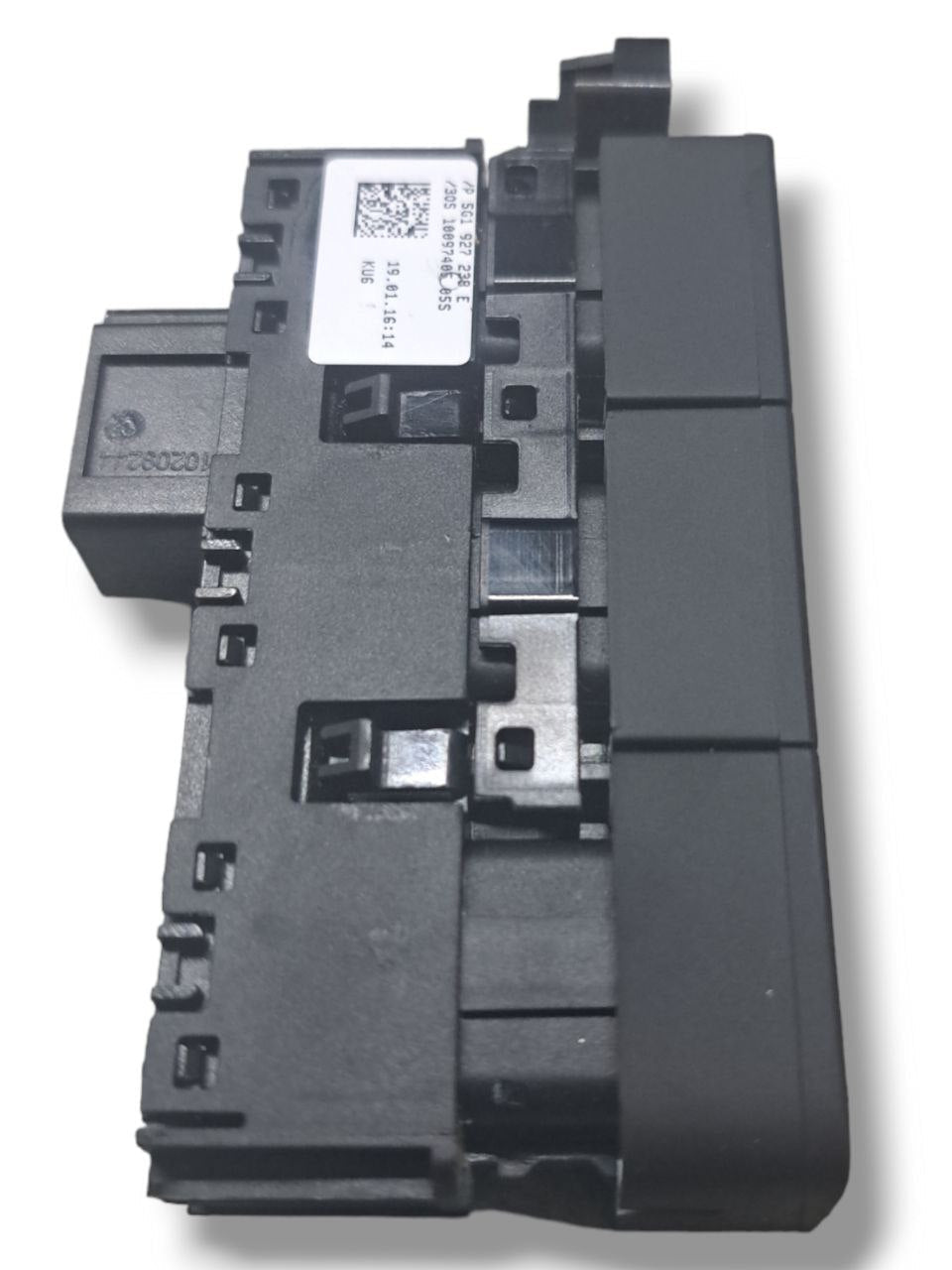 Parking sensor button Volkswagen Golf 7 (2014) COD:5G1927238E - F&P CRASH SRLS - Used Parts