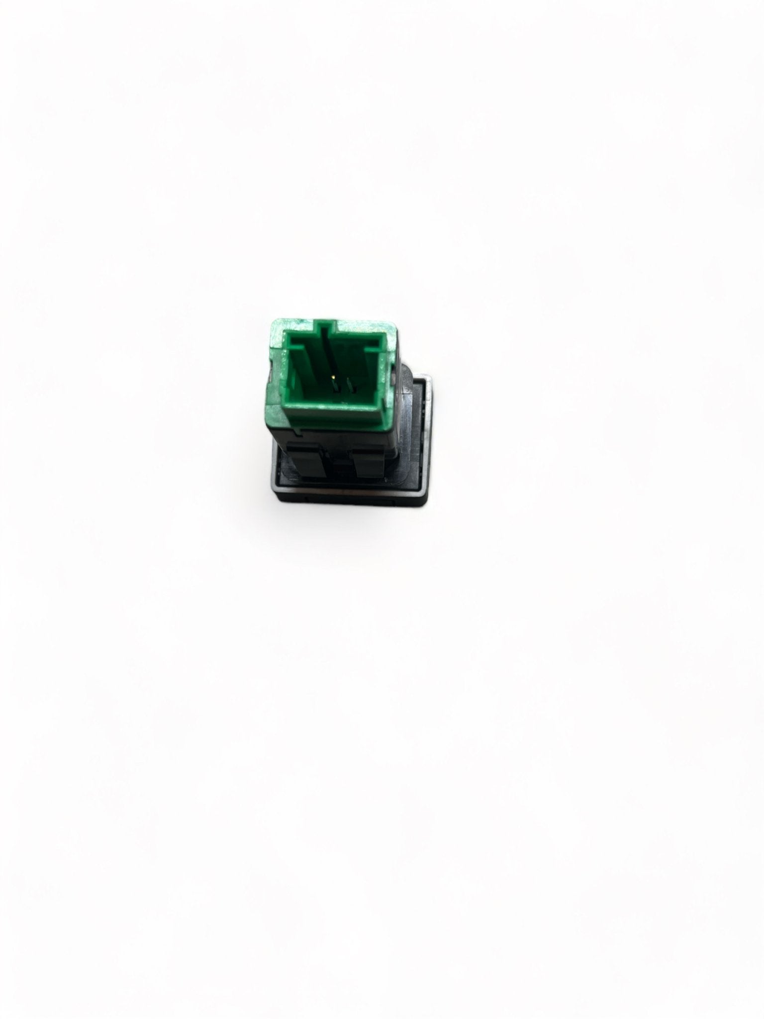 Sport Button Key Peugeot 3008 (2019) code: 9810617477 - F&P CRASH SRLS - Used Parts