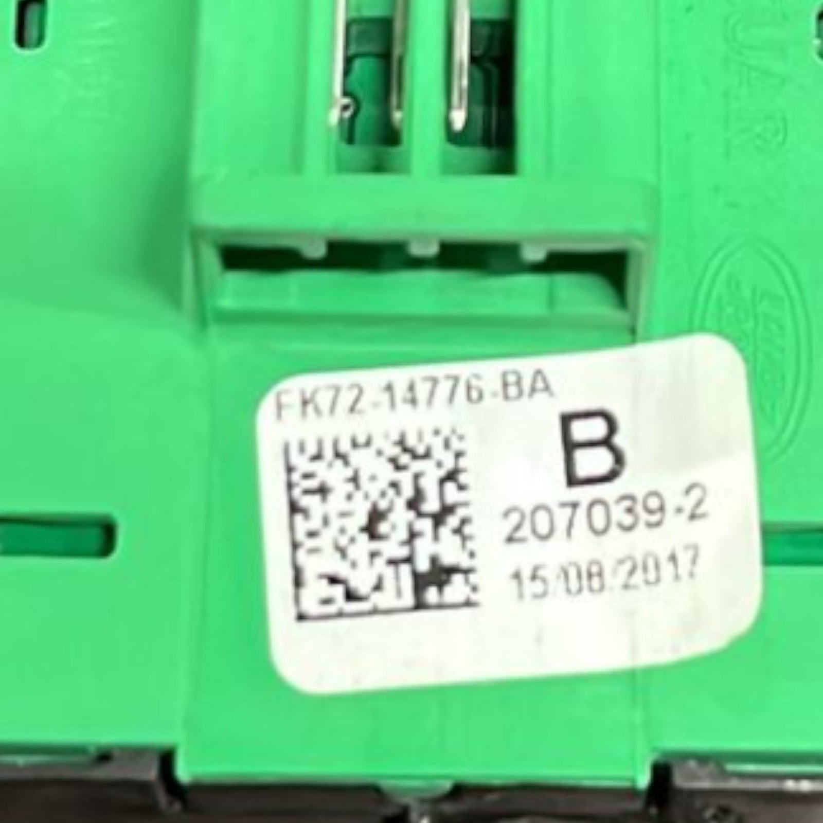 Right Seat Adjustment Buttons Range Rover Velar (L560) code: FK72 - 14776 - BA (2017 >) - F&P CRASH SRLS - Used Parts